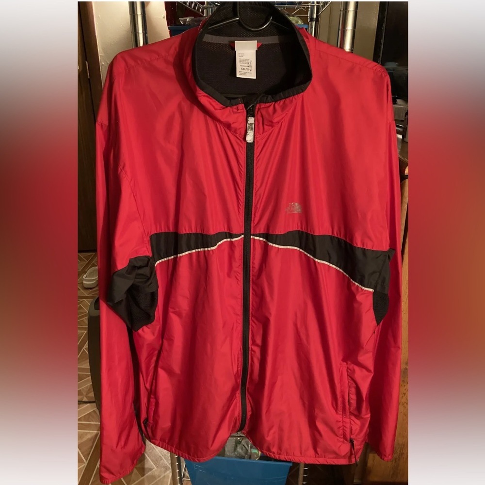 The North Face Vintage Light Weight Stow Jacket Men Size 2XL Red & Black